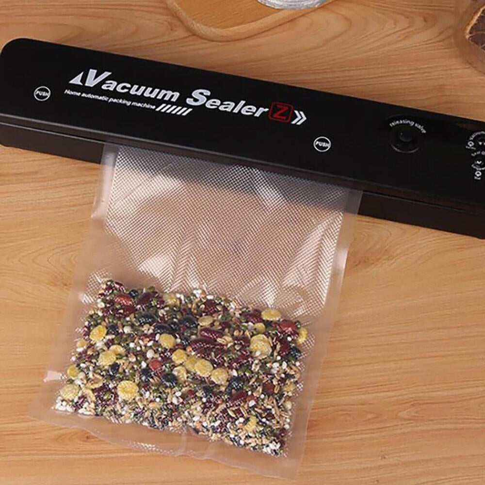 Vacuum packing machine